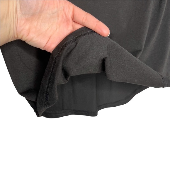 Leopard Pocket Black Basic Round Hem Short Sleeve Tee Shirt - Picture 4 of 9